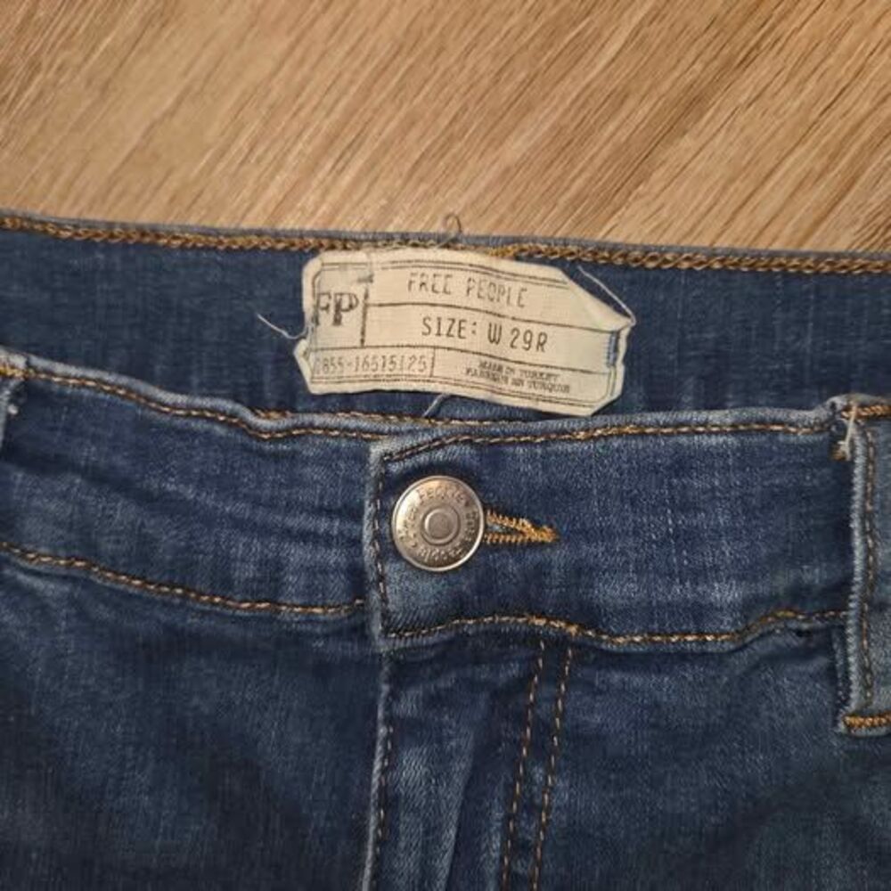 Free People Distressed Skinny Jeans Size 29R